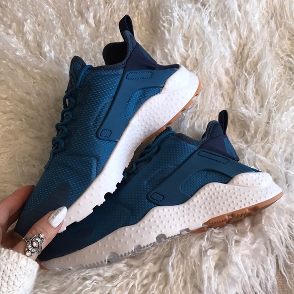 NWT Nike Huarache Run Ultra - Picture 5 of 8